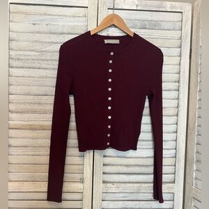 Everlane 90s style cardigan